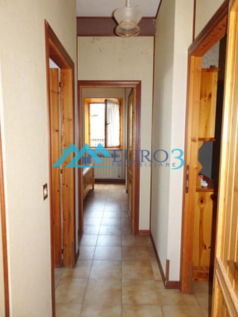 3764 DETACHED HOUSE SALE MONTEFORTINO12