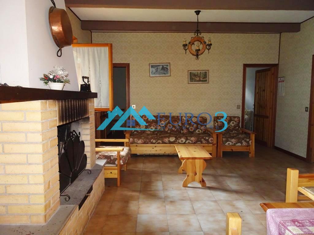 3764 DETACHED HOUSE SALE MONTEFORTINO23