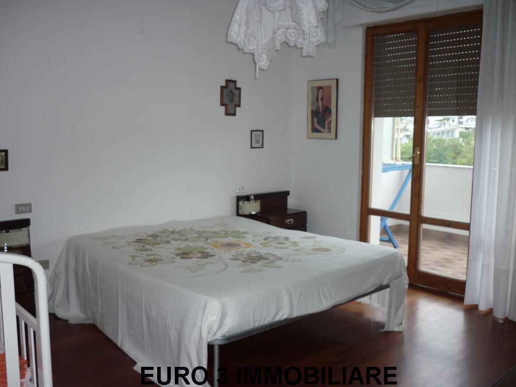 1012 VILLA SALE FOLIGNANO2