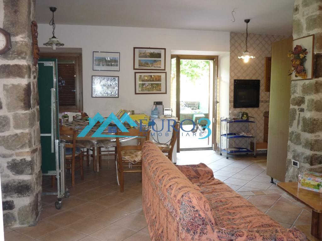 2093 CASA CIELO-TERRA VENDITA MONTEGALLO14
