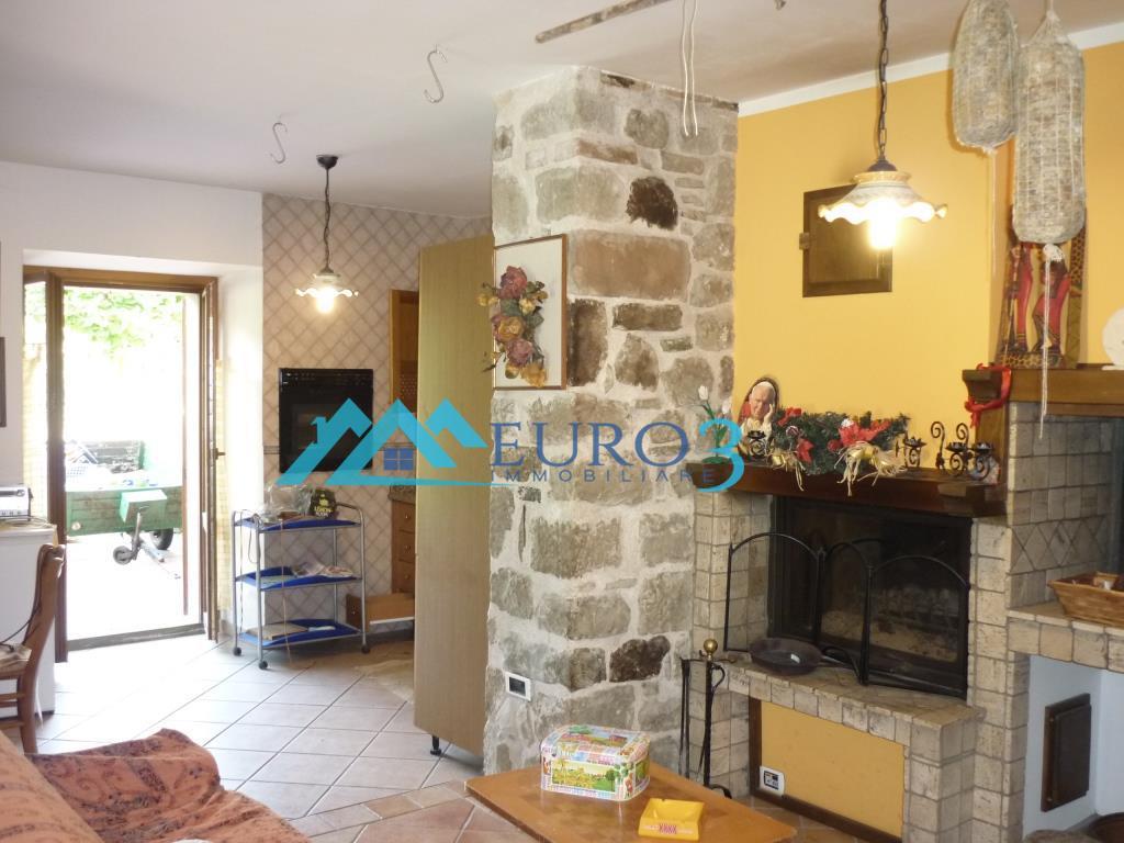 2093 CASA CIELO-TERRA VENDITA MONTEGALLO15