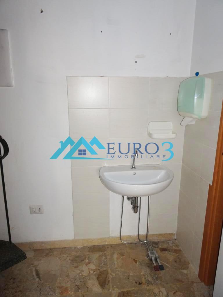 2299 COMMERCIAL PREMISES RENT ASCOLI PICENO7