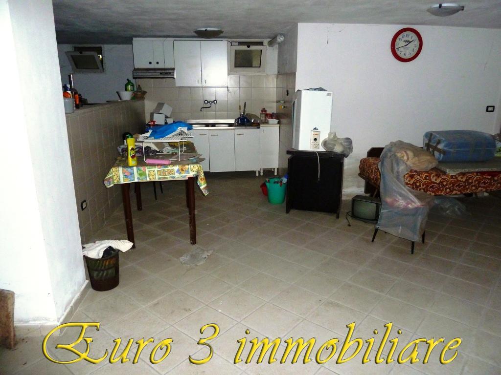 2357 - GARAGE - VENDITA - € 75000 - ALBA ADRIATICA ALBA ADRIATICA