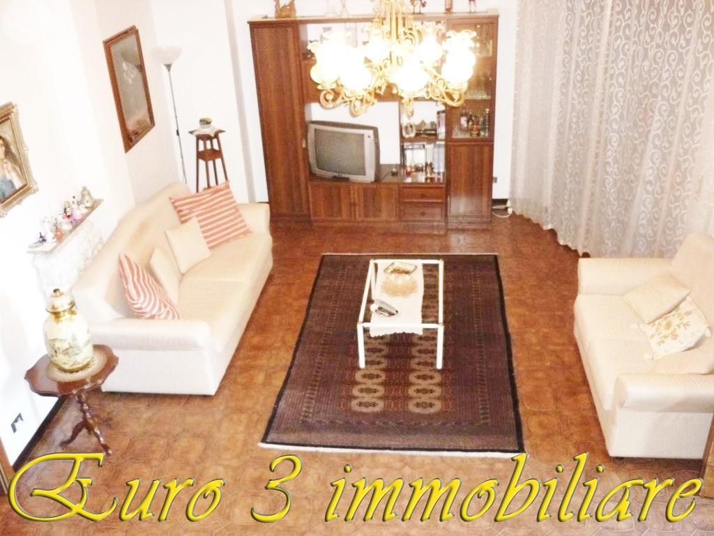 2358 VILLA VENDITA FOLIGNANO6