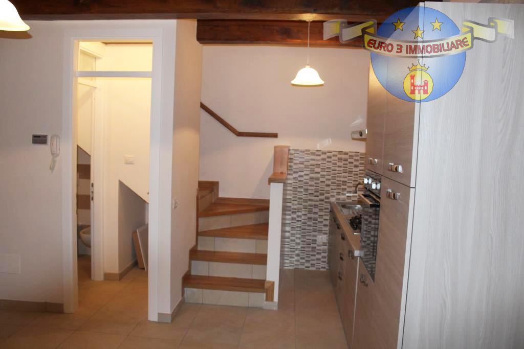 2457 - DETACHED HOUSE - RENT - € 1000 - ASCOLI PICENO CENTER