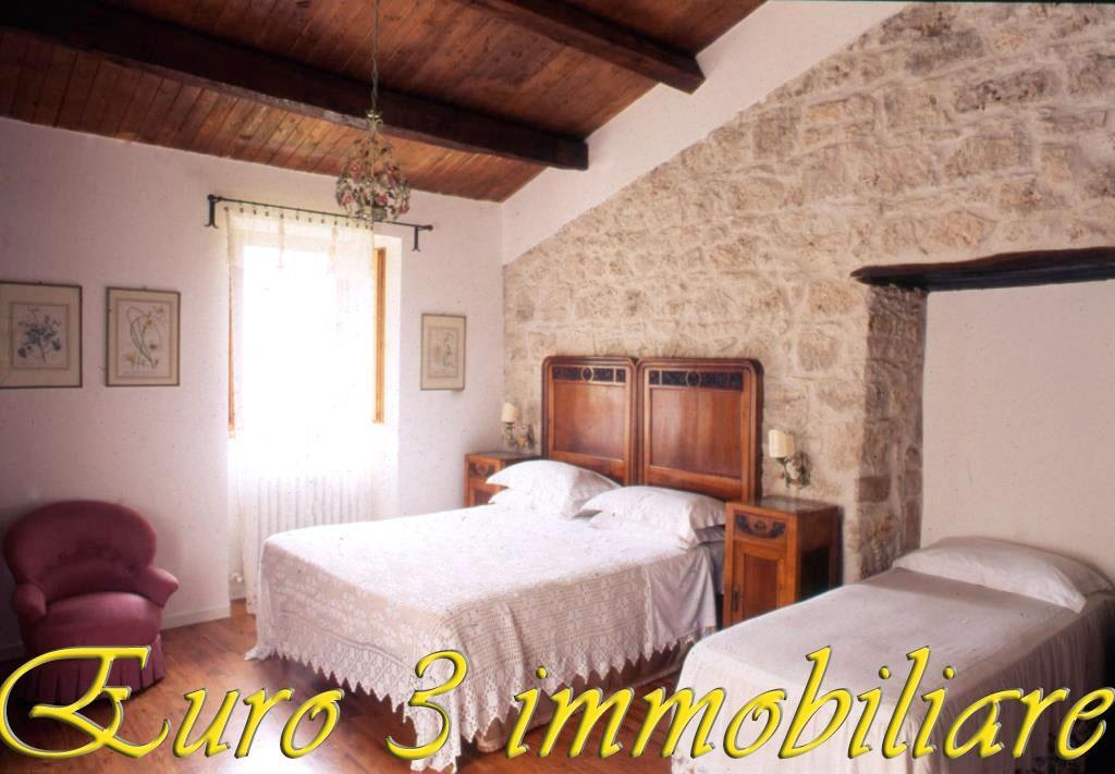 2483 - CASOLARE - VENDITA - TRATTATIVA RISERVATA - ASCOLI PICENO