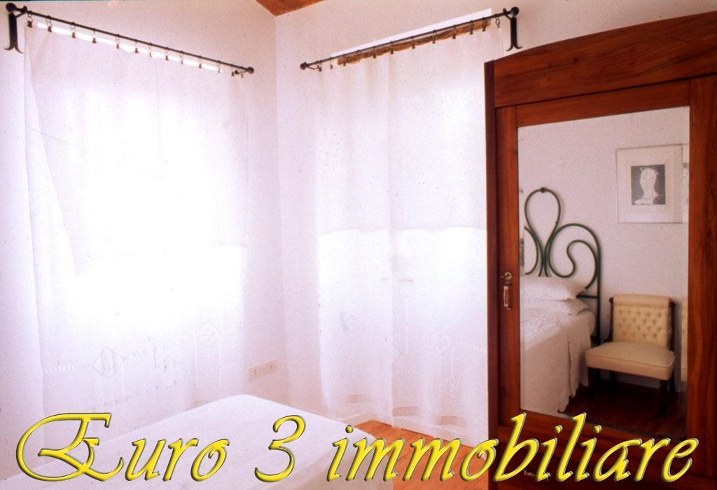 2483 FARMHOUSE SALE ASCOLI PICENO5