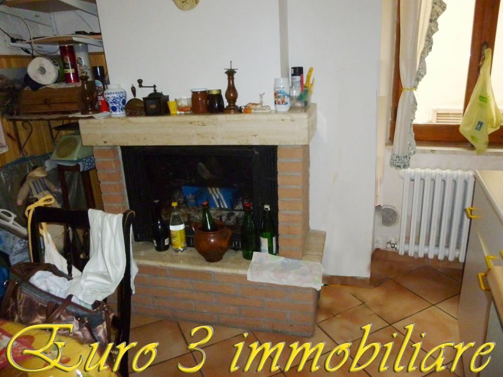 2558 APARTMENT SALE COLLI DEL TRONTO3