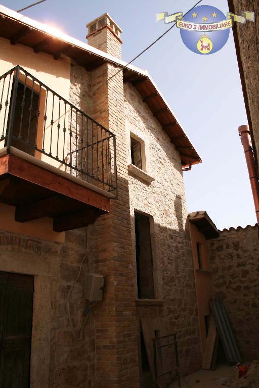 2570 CASA CIELO-TERRA VENDITA ASCOLI PICENO3