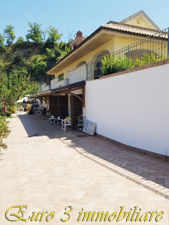 2657 VILLA SALE ASCOLI PICENO3
