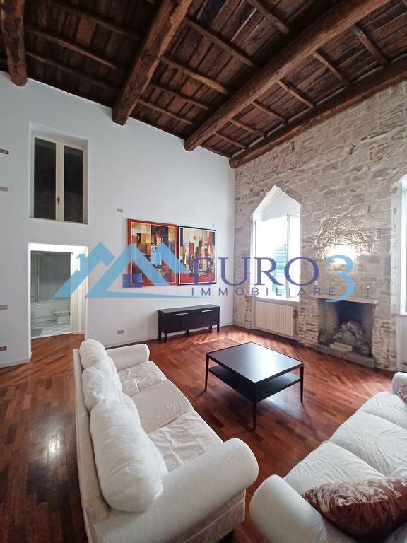 2708 - APARTMENT - RENT - € 950 - ASCOLI PICENO CENTER