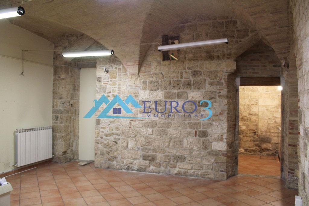 2743 OFFICE RENT ASCOLI PICENO1