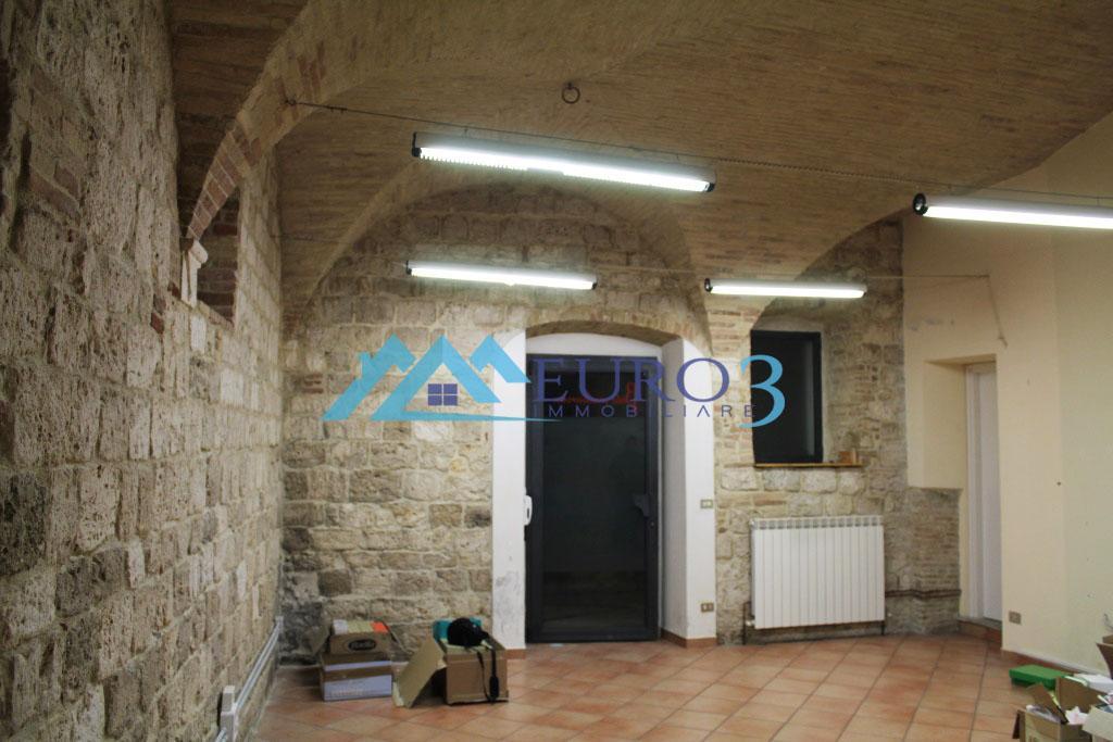 2743 OFFICE RENT ASCOLI PICENO6