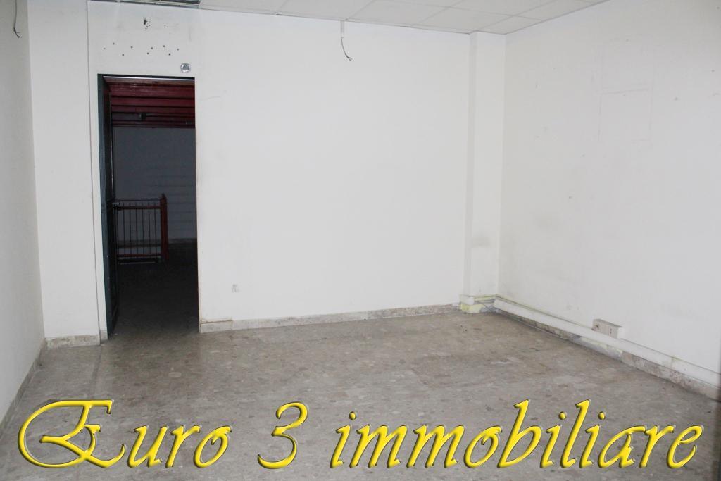 2792 LOCALE COMMERCIALE AFFITTO ASCOLI PICENO6
