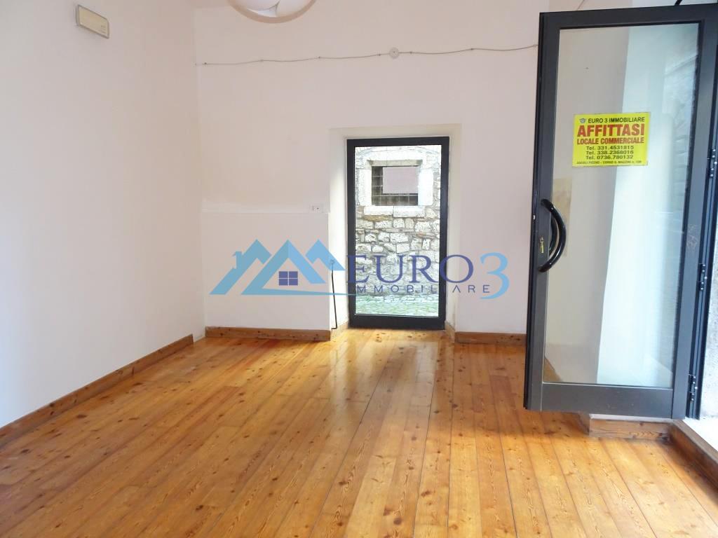 2816 LOCALE COMMERCIALE AFFITTO ASCOLI PICENO1
