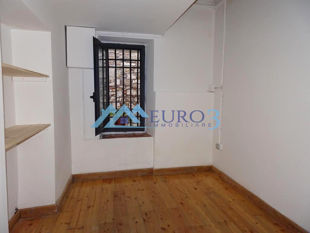 2816 LOCALE COMMERCIALE AFFITTO ASCOLI PICENO5