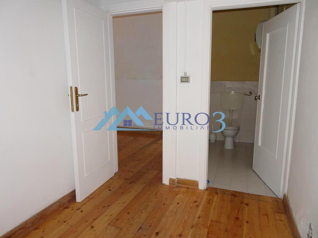 2816 LOCALE COMMERCIALE AFFITTO ASCOLI PICENO6