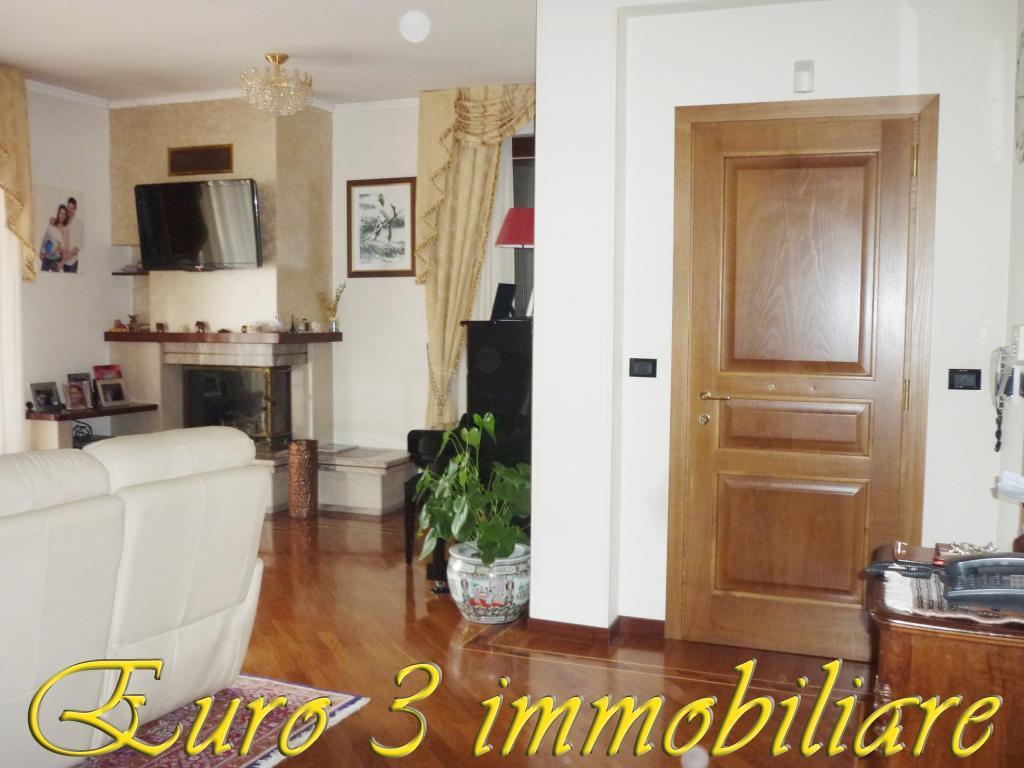 2818 SHED SALE ASCOLI PICENO4