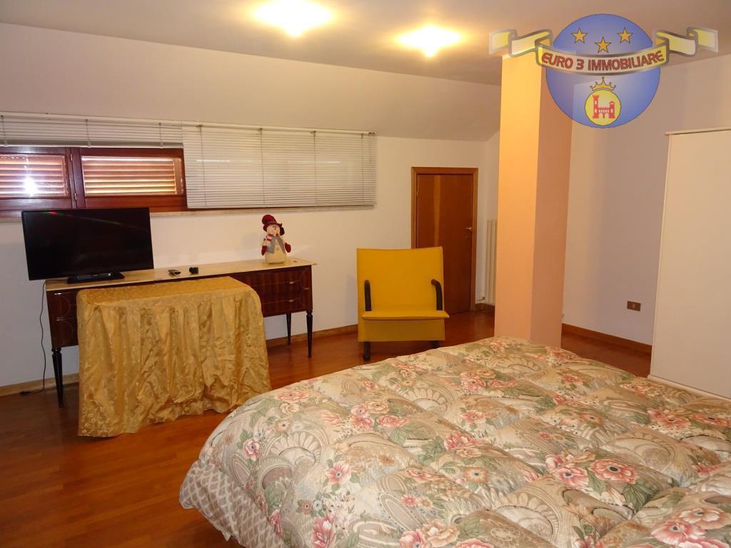 3243 VILLA VENDITA ASCOLI PICENO11