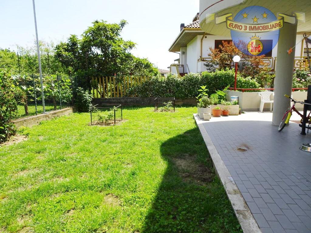 3243 VILLA VENDITA ASCOLI PICENO3