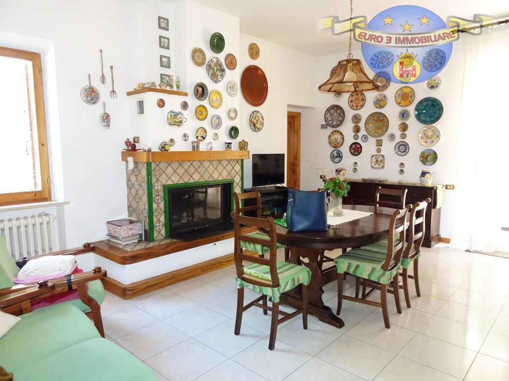 3251 VILLA VENDITA FORCE6