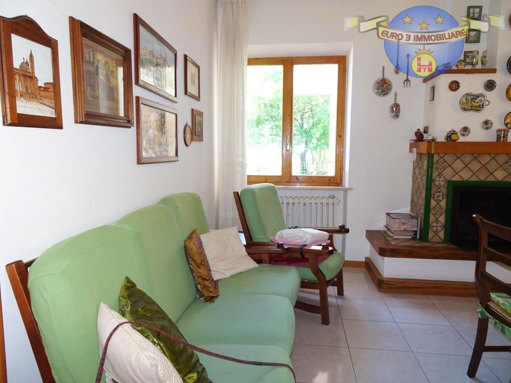 3251 VILLA VENDITA FORCE8