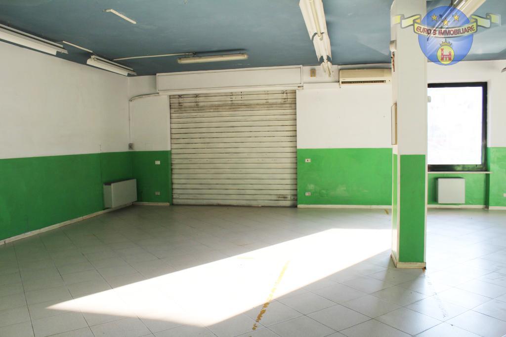 3353 COMMERCIAL PREMISES SALE MONTEPRANDONE2