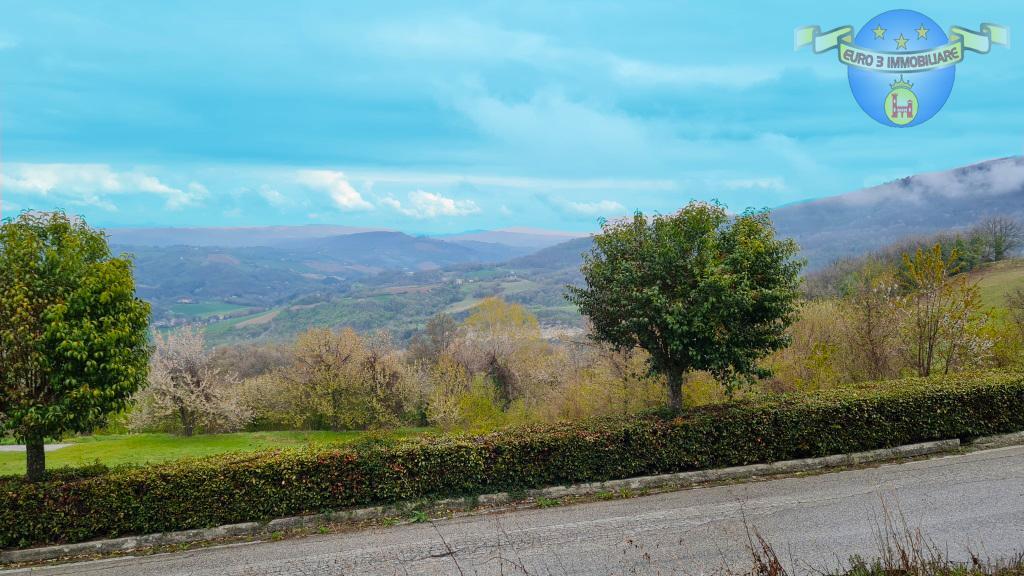 3363 - APARTMENT - SALE - € 28000 - ROTELLA CASTLE OF THE CROSS