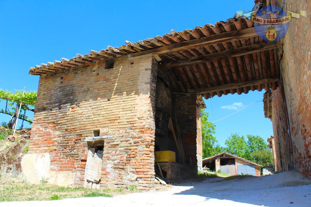3391 CASOLARE VENDITA AMANDOLA5