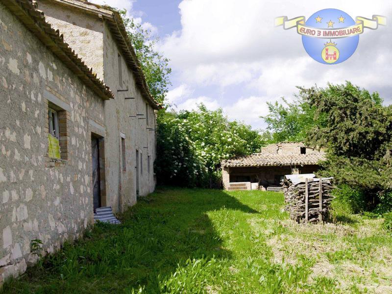 3405 FARMHOUSE SALE CAMERINO6