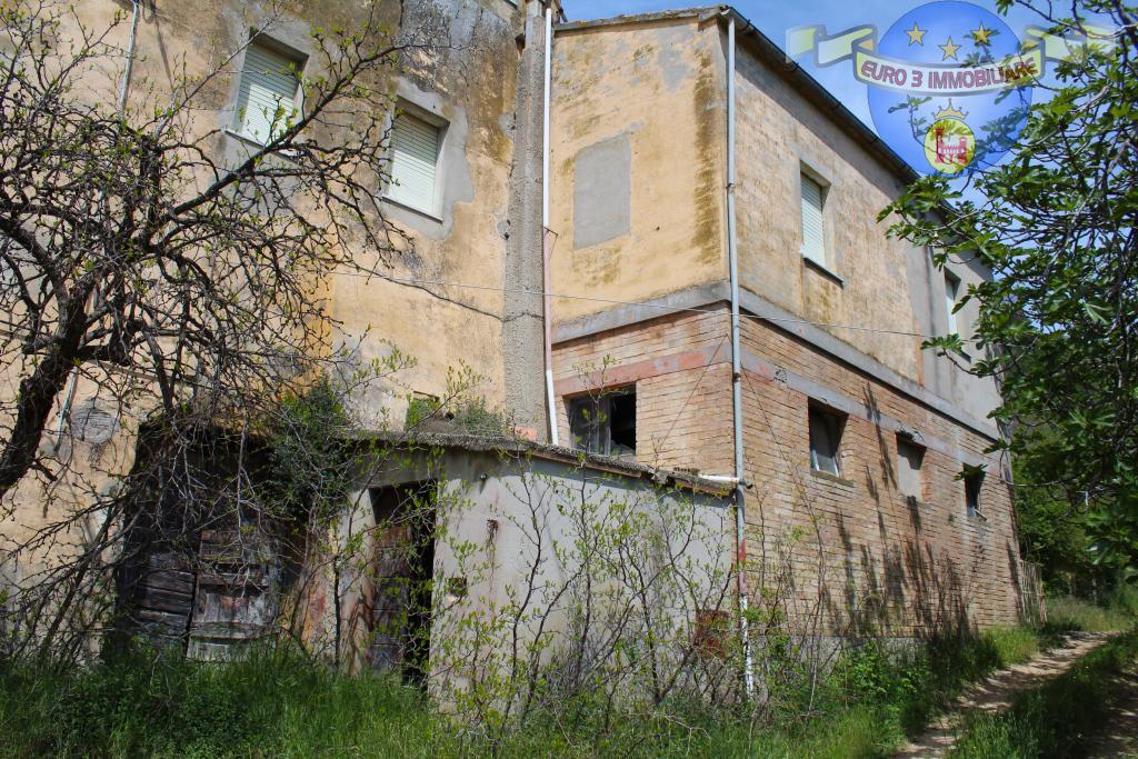 3406 CASA CIELO-TERRA VENDITA RIPATRANSONE5
