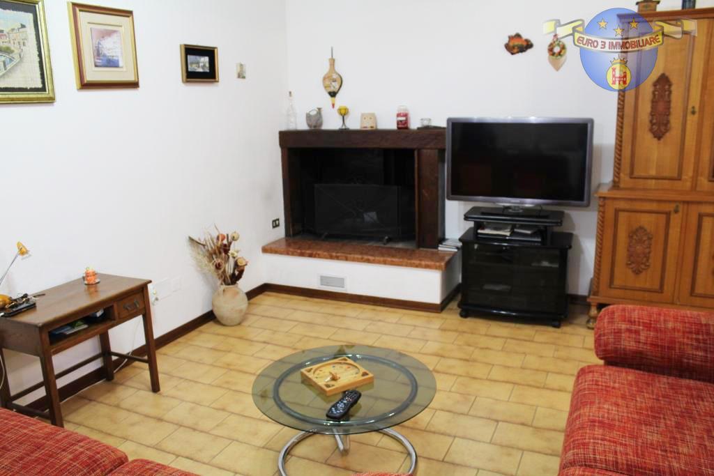 3410 VILLA SALE ASCOLI PICENO11