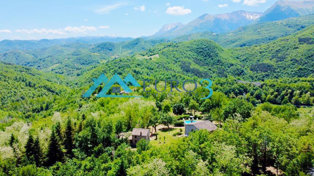 3481 FARMHOUSE SALE AMANDOLA10