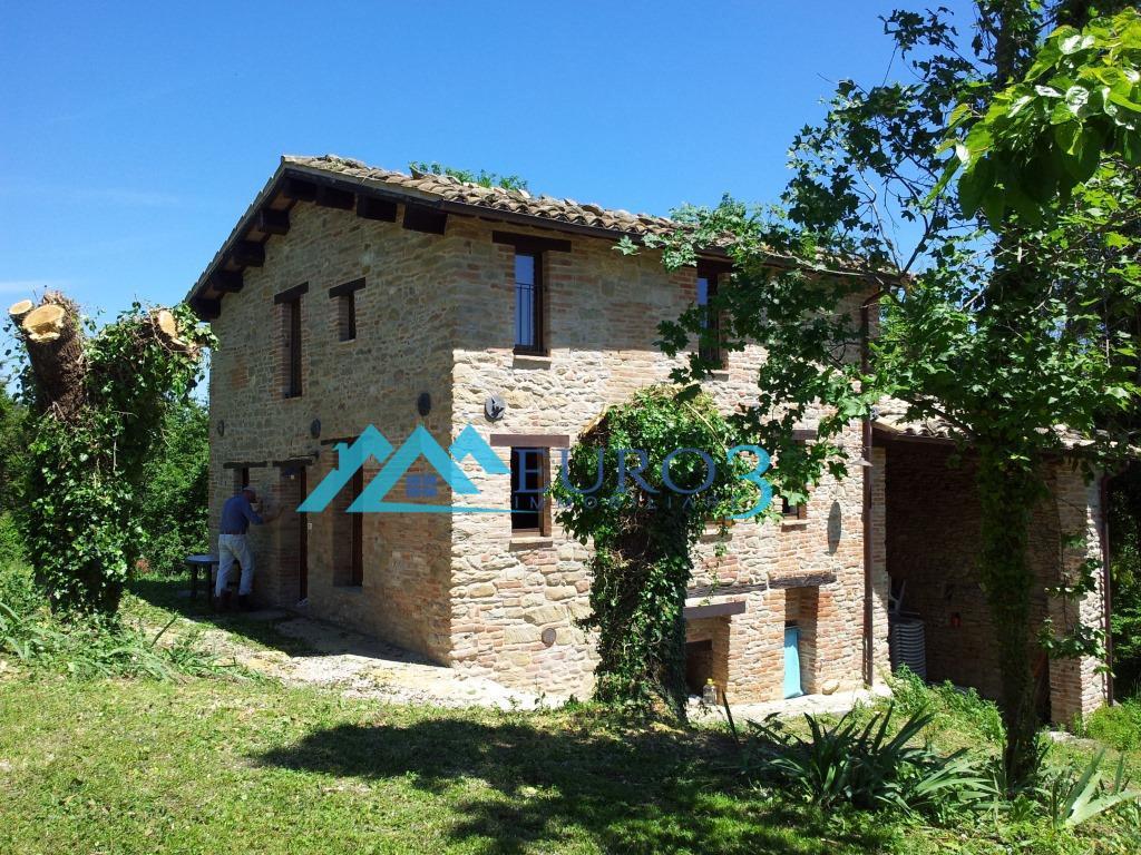 3481 FARMHOUSE SALE AMANDOLA7