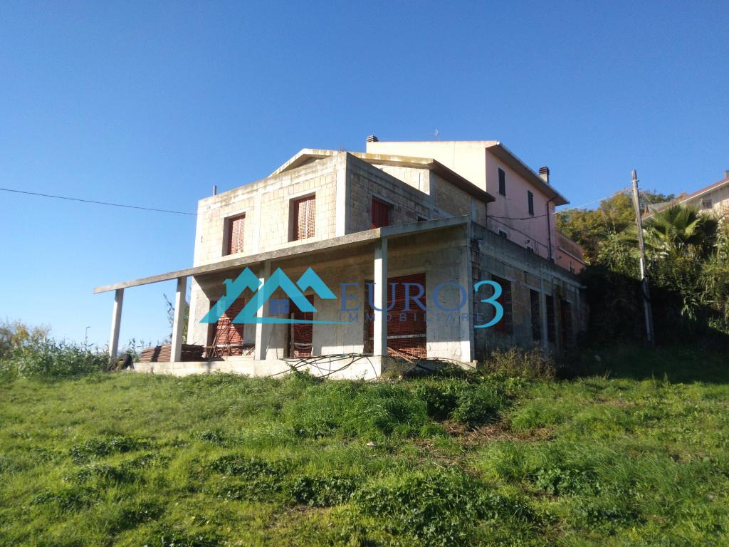 3505 VILLA VENDITA ACQUAVIVA PICENA11