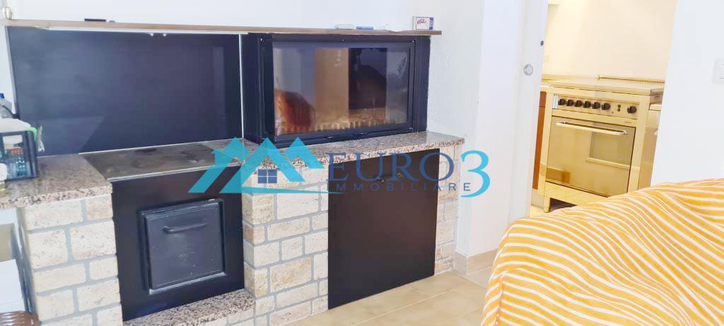 3526 VILLA A SCHIERA VENDITA FOLIGNANO24
