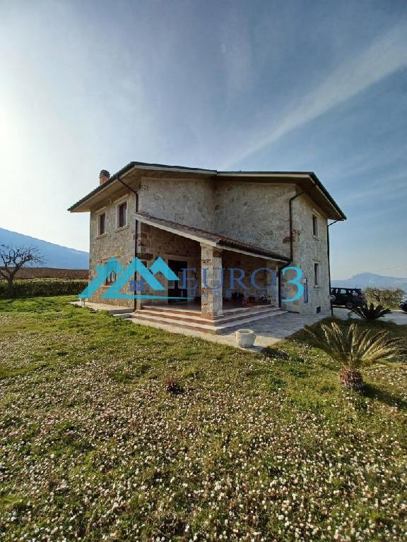 3540 FARMHOUSE SALE FOLIGNANO10