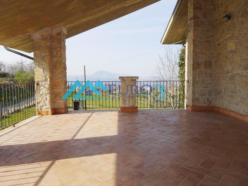 3540 FARMHOUSE SALE FOLIGNANO11