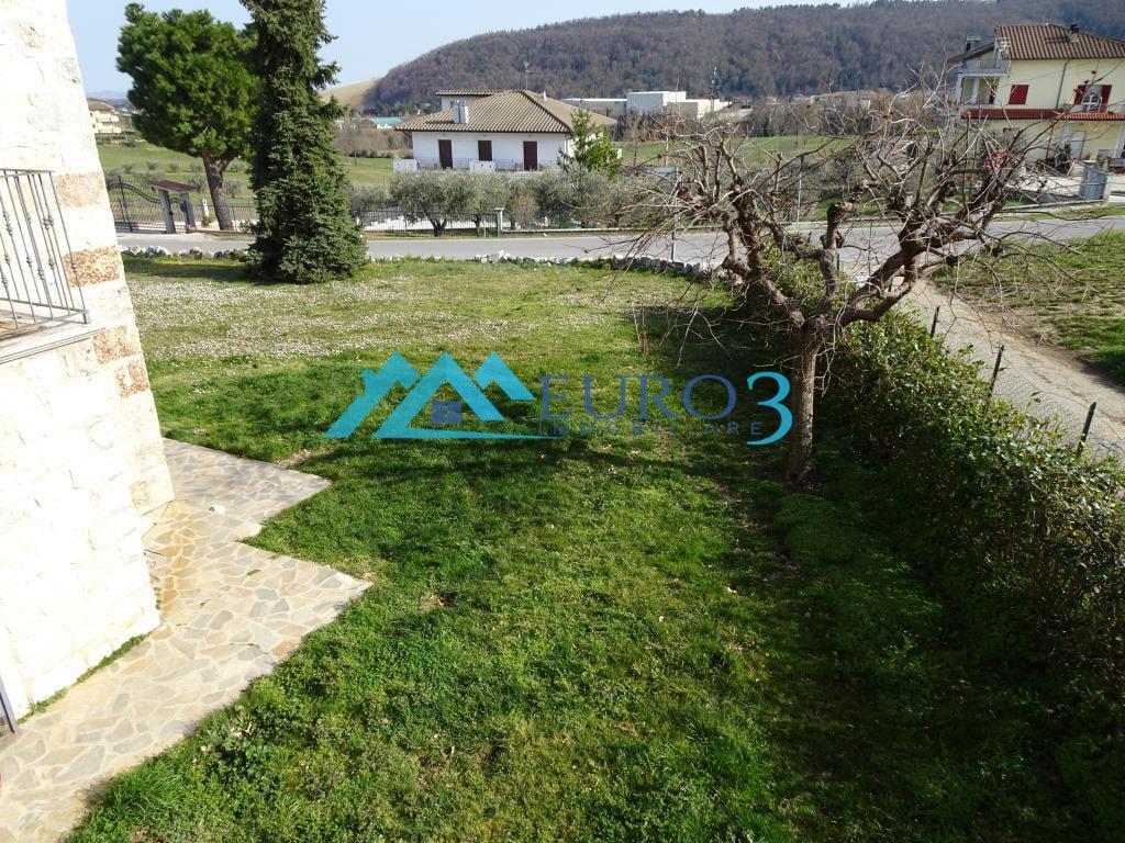 3540 FARMHOUSE SALE FOLIGNANO3