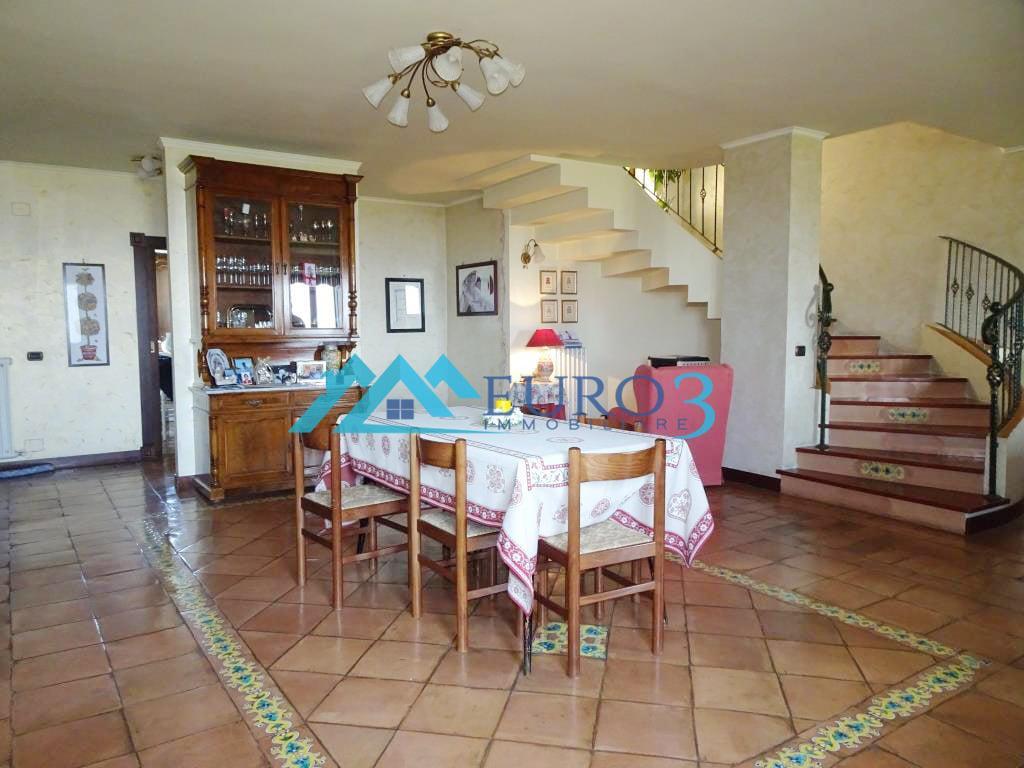 3540 FARMHOUSE SALE FOLIGNANO7