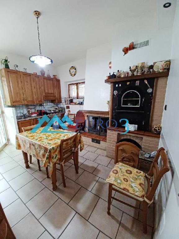 3552 DETACHED HOUSE SALE ROCCAFLUVIONE14