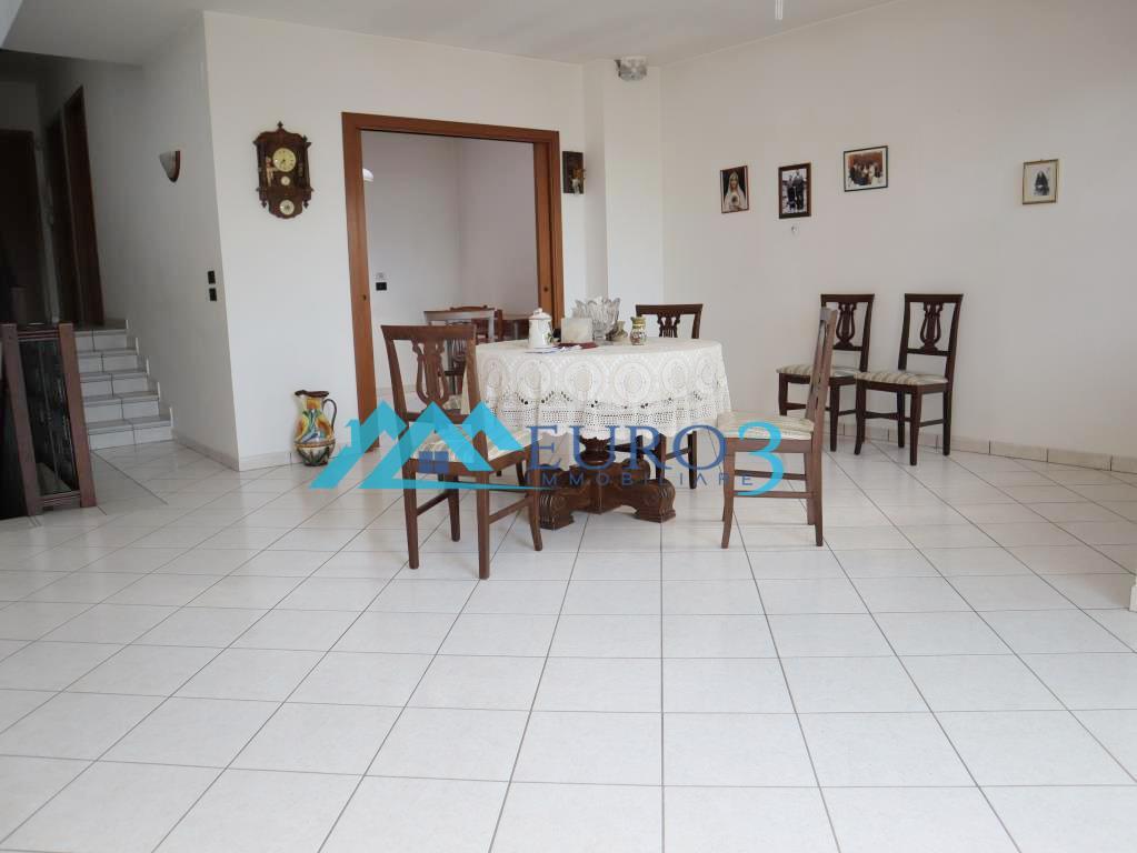 3561 VILLA A SCHIERA VENDITA SAN BENEDETTO DEL TRONTO6