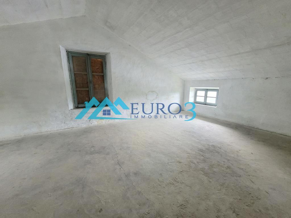 3574 CASOLARE VENDITA MONTELPARO15