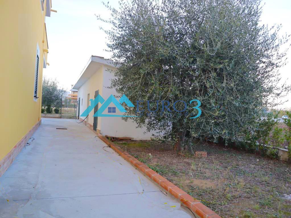 3625 VILLA VENDITA NERETO19