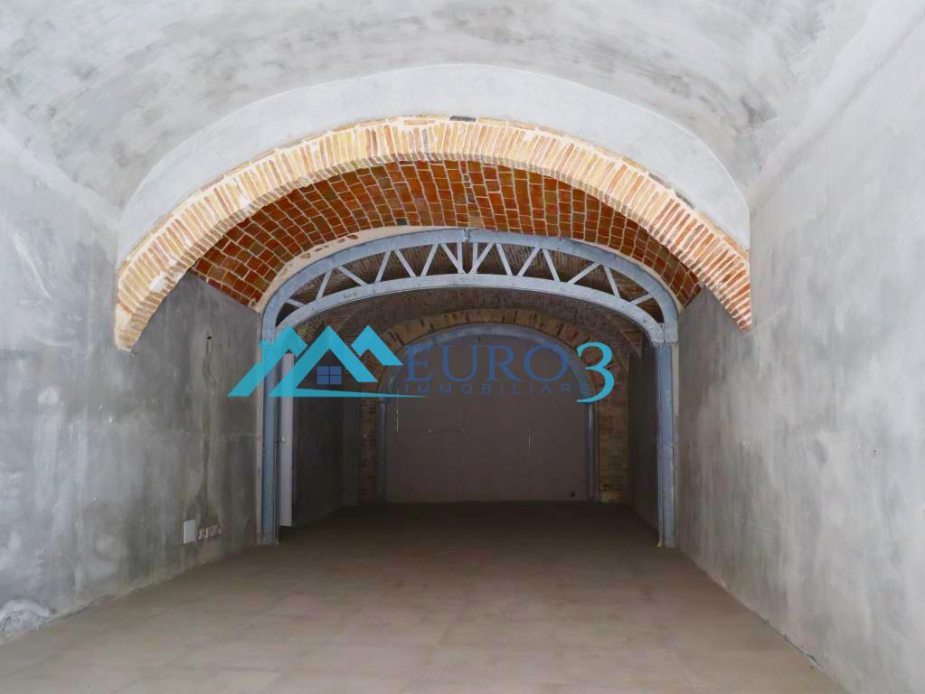 3642 COMMERCIAL PREMISES RENT ASCOLI PICENO6