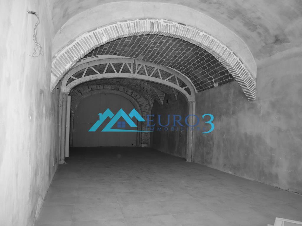 3642 COMMERCIAL PREMISES RENT ASCOLI PICENO8