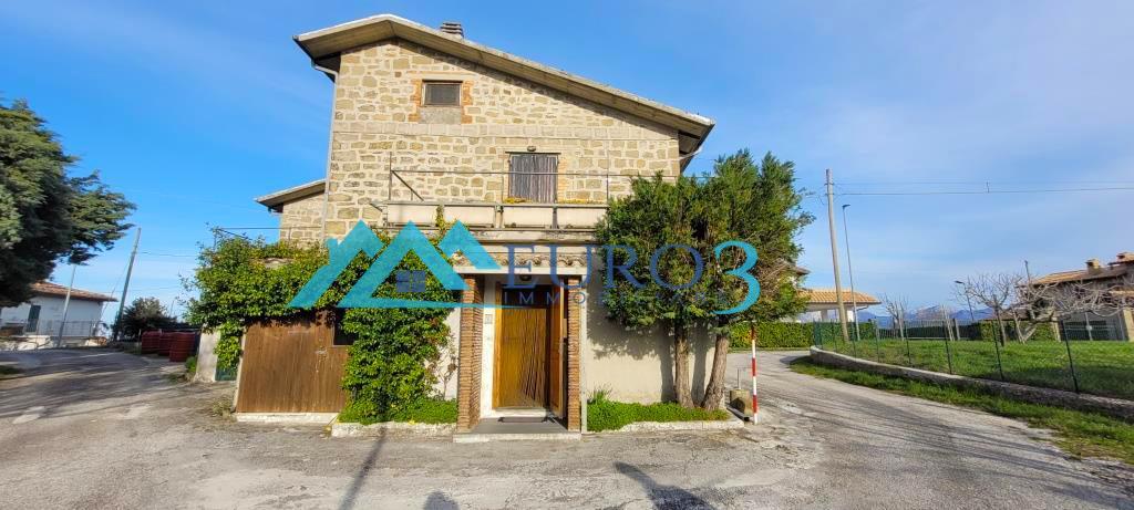 3668 - CASA SINGOLA - VENDITA - € 150000 - ROCCAFLUVIONE