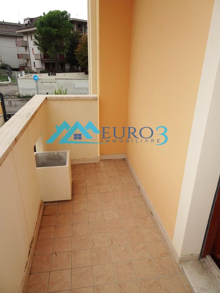 3669 APARTMENT RENT SAN BENEDETTO DEL TRONTO8