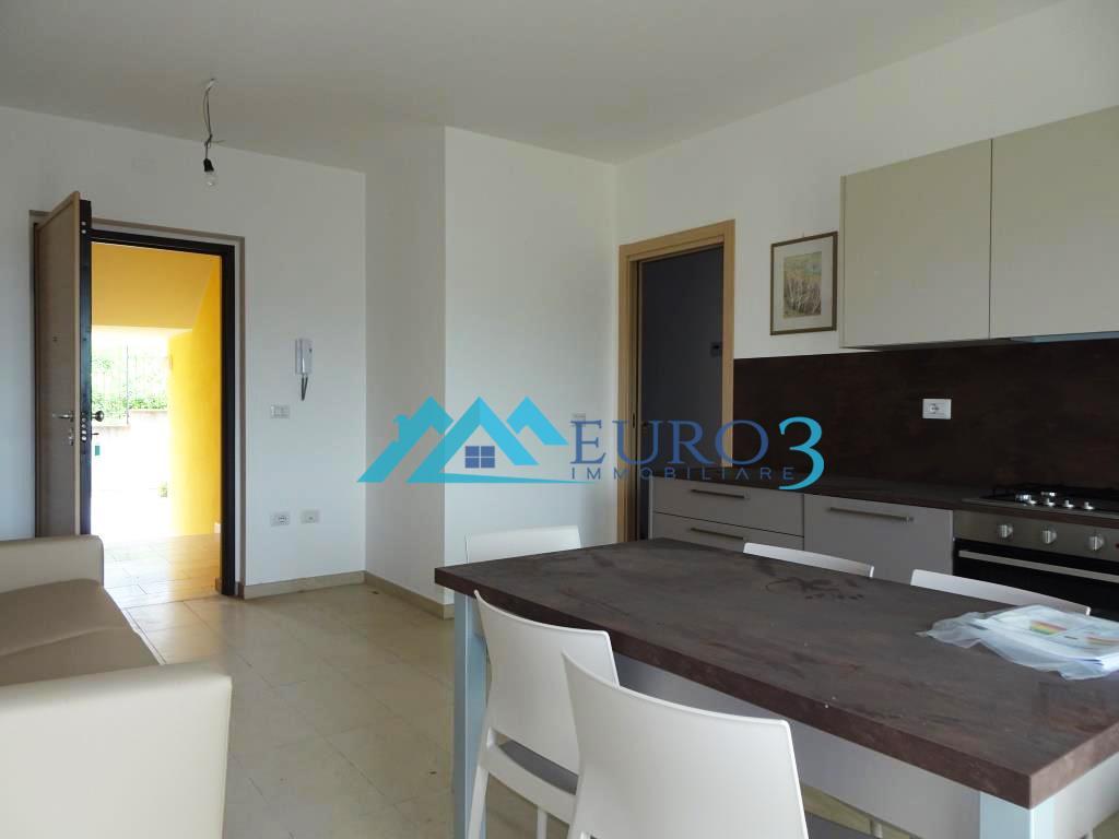 3688 - APPARTAMENTO - VENDITA - € 125500 - COLONNELLA