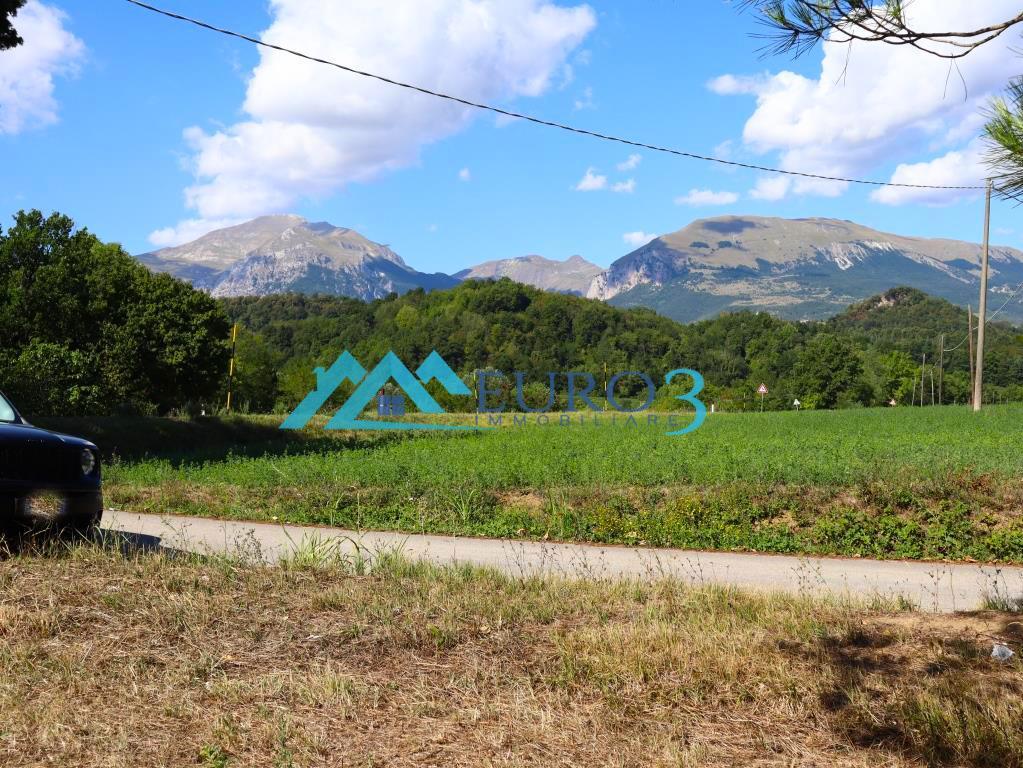 3716 TERRENO VENDITA AMANDOLA5
